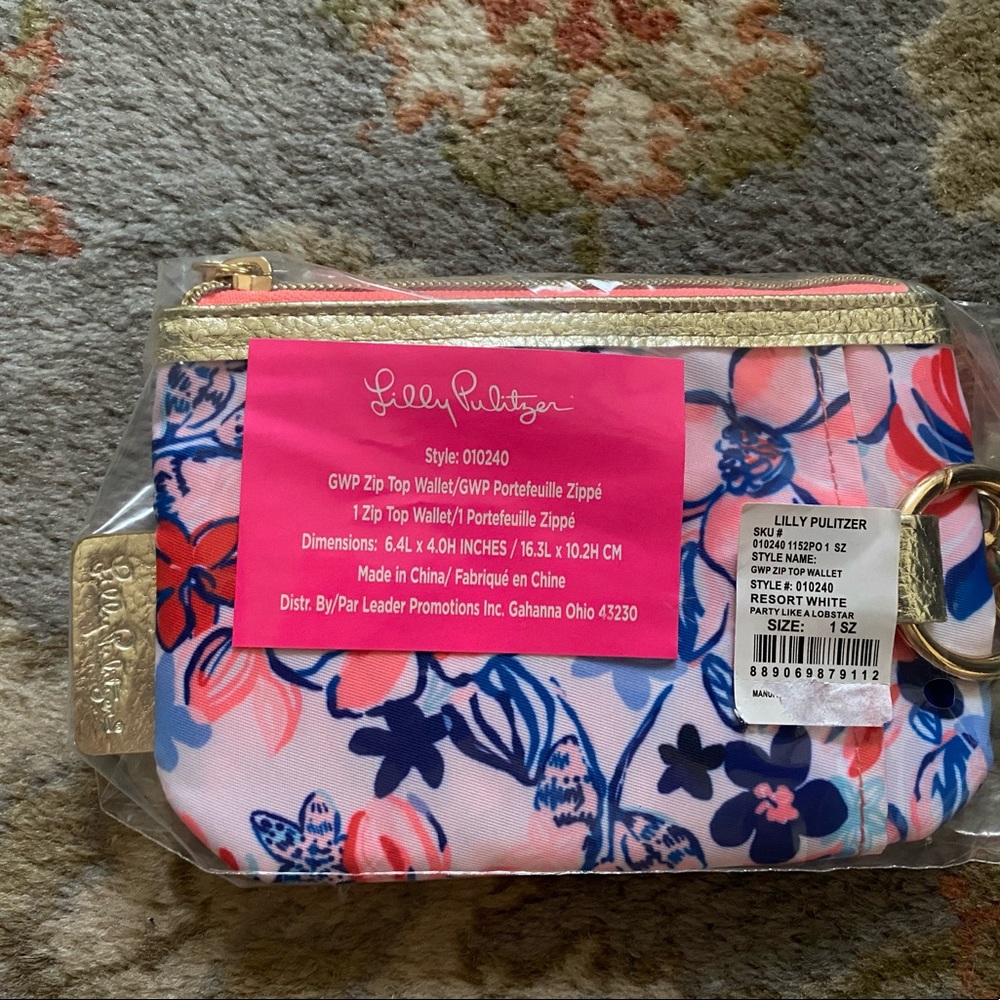 New Lilly Pulitzer Zip Top Wallet